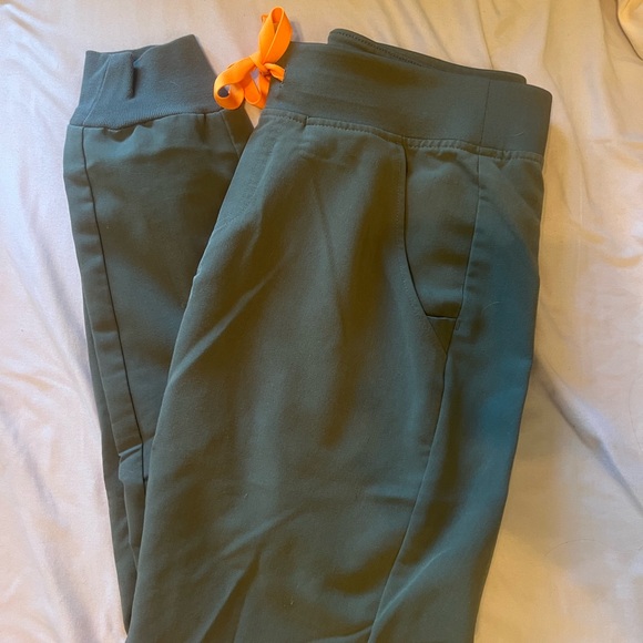 Figs set - Picture 3 of 3